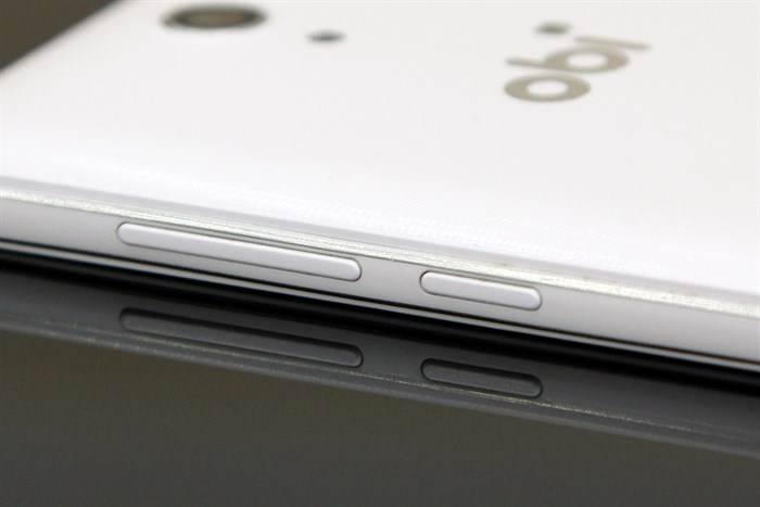 Điện thoại Obi Worldphone S507 Màu Trắng