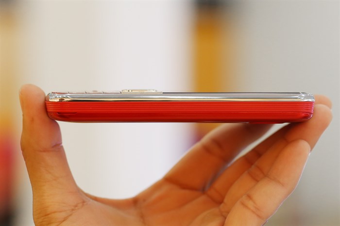 Điện thoại MOBELL M389 Màu Đỏ