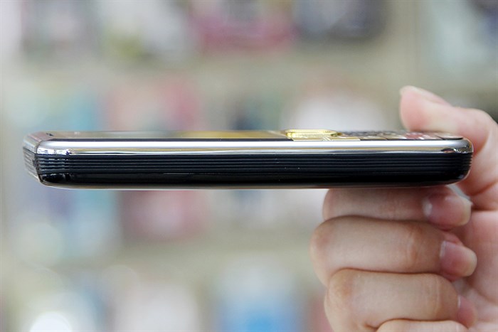 Điện thoại MOBELL M389 Màu Đen