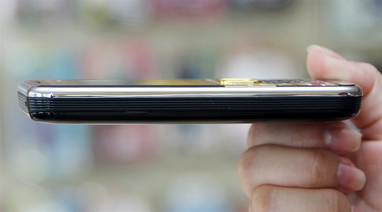 Điện thoại MOBELL M389 Màu Đen