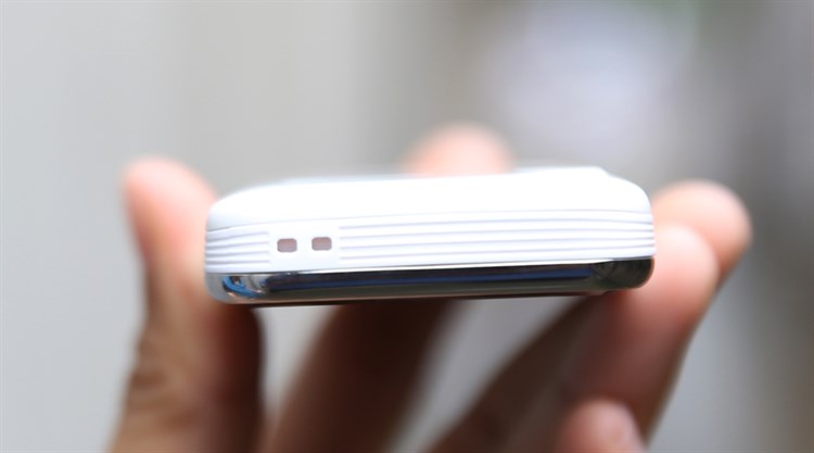 Điện thoại MOBELL M389 Màu Trắng