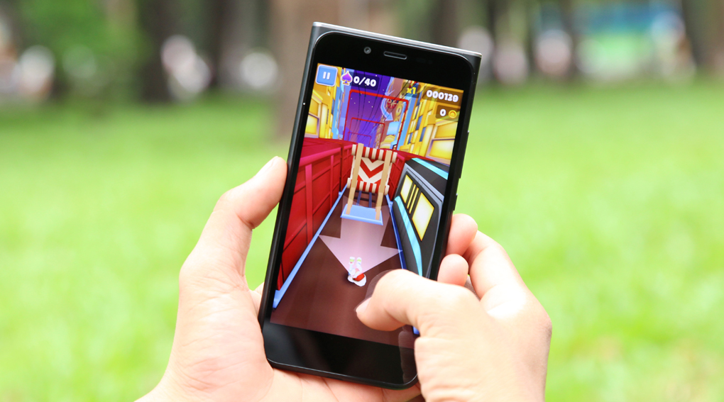 Điện thoại Obi Worldphone MV1 2GB (Cyanogen)