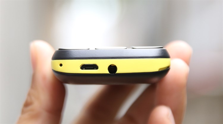 Điện thoại Mobiistar B221