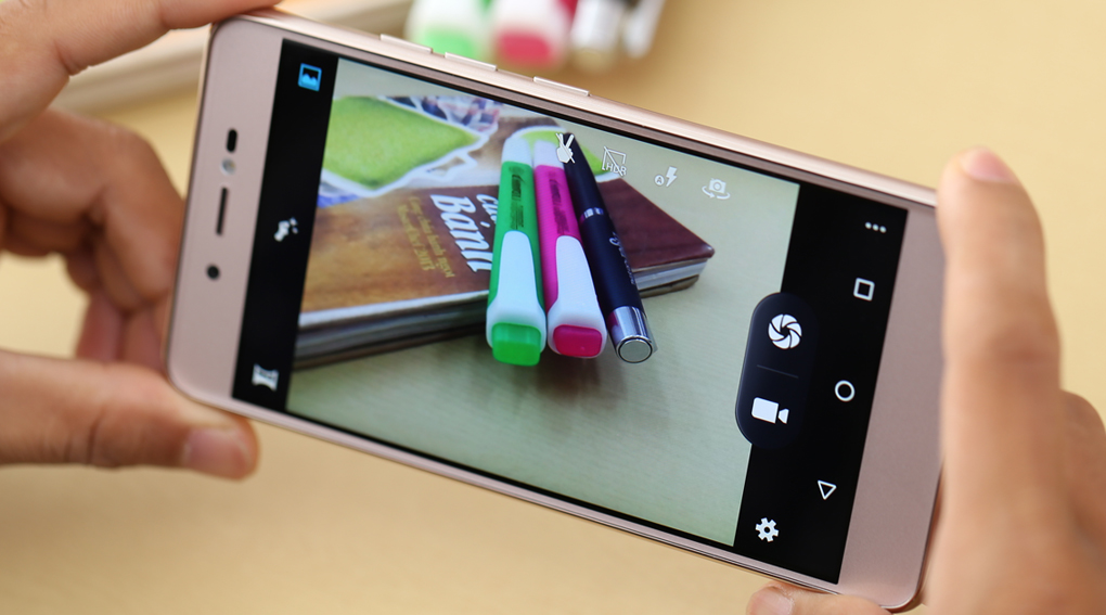 Điện thoại Mobiistar LAI Zumbo J