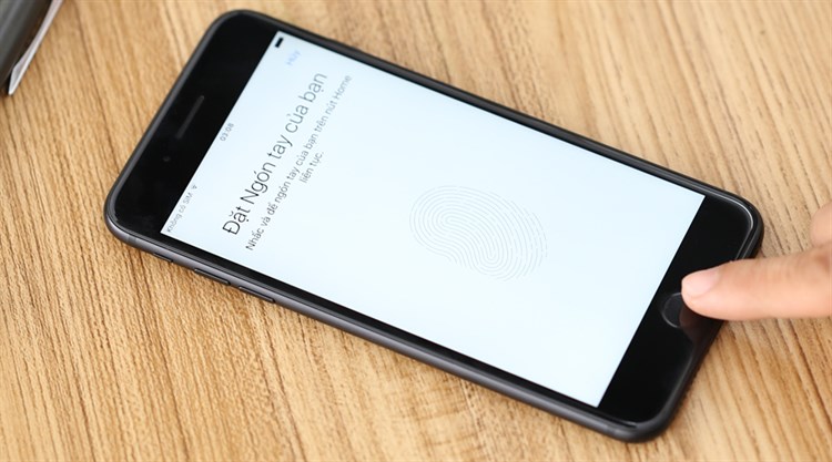 Điện thoại iPhone 7 Plus 32GB Màu Đen