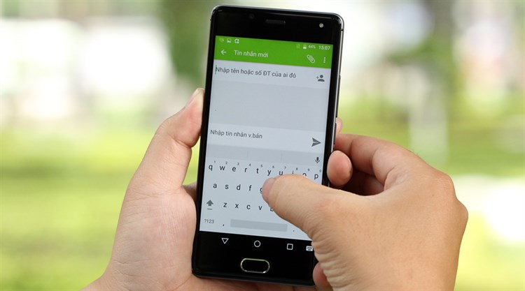 Điện thoại Wiko U Feel