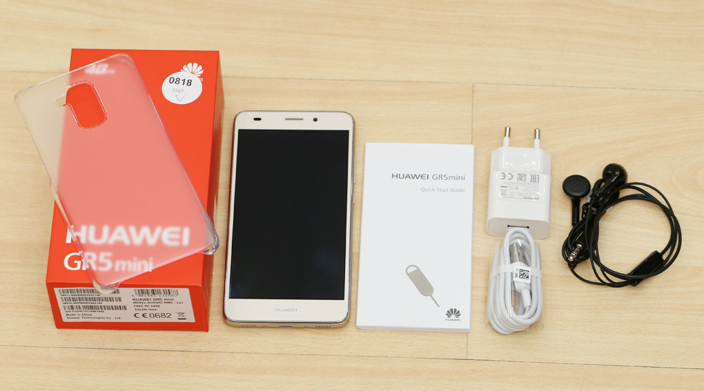 Bộ sản phẩm gồm: Hộp, Tai nghe, Sách hướng dẫn, Cáp, Cây lấy sim, Ốp lưng