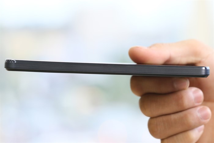 Điện thoại Pantech V955