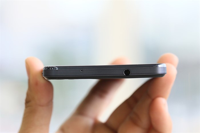 Điện thoại Pantech V955