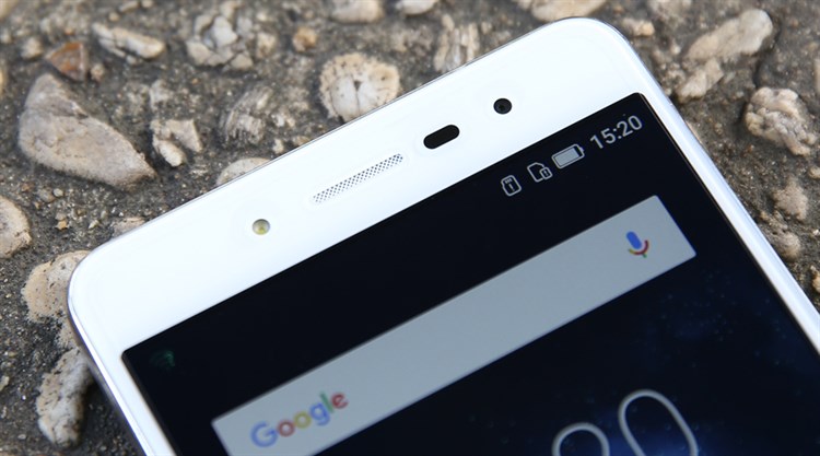 Điện thoại Pantech V955