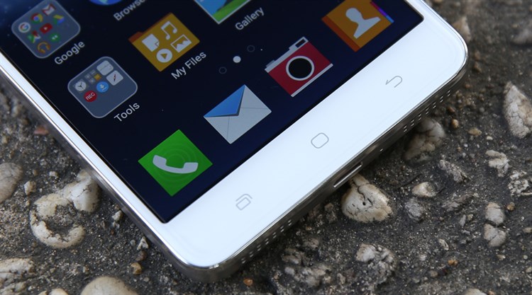 Điện thoại Pantech V955