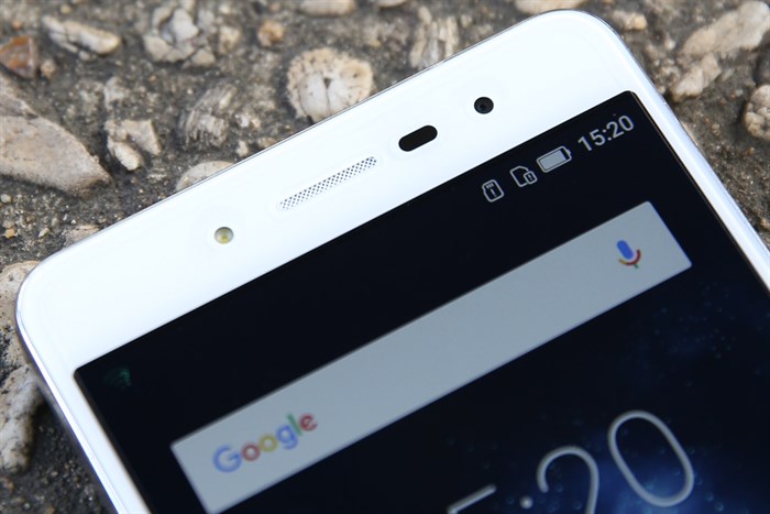 Điện thoại Pantech V955