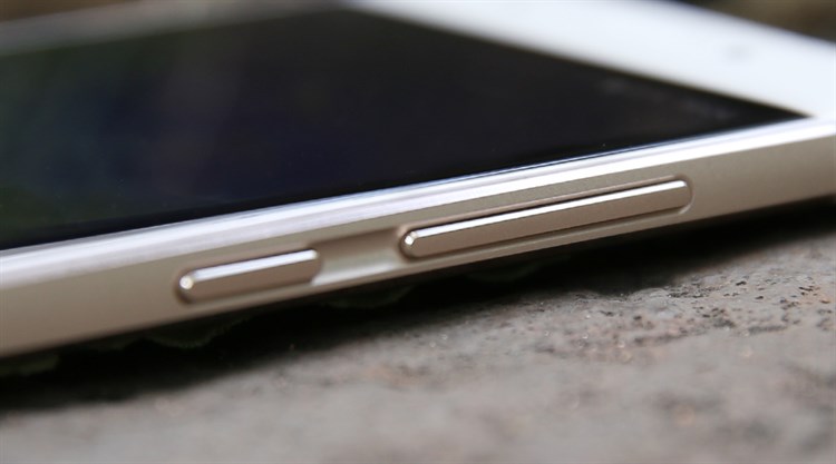 Điện thoại Q Luna Pro