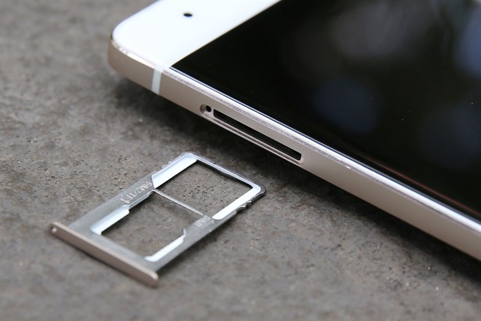 Điện thoại Q Luna Pro