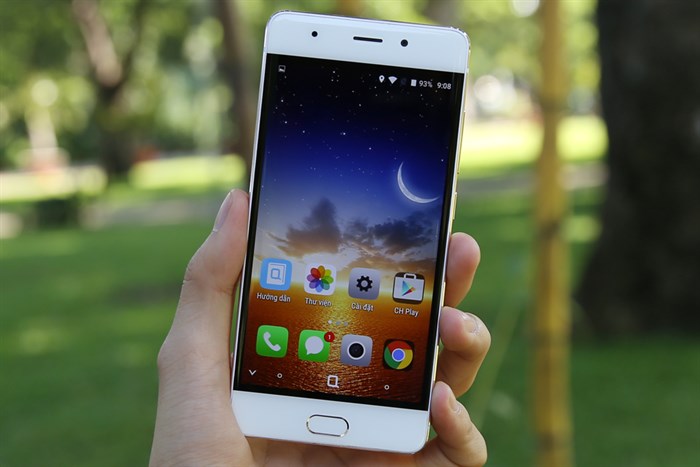 Điện thoại Q Luna Pro