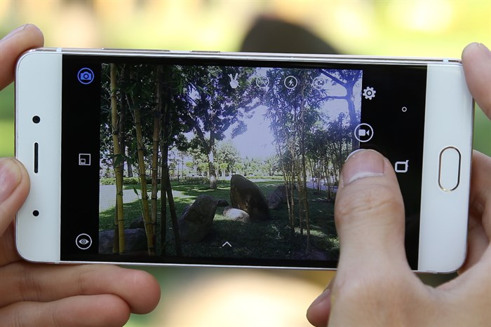 Điện thoại Q Luna Pro