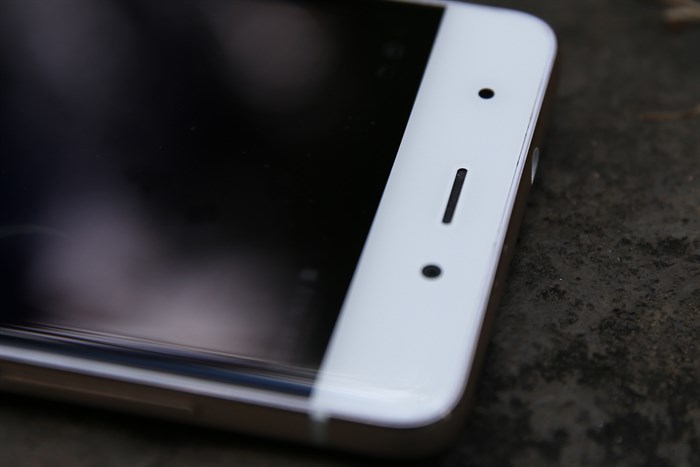 Điện thoại Q Luna Pro