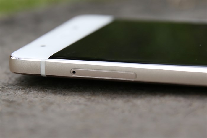 Điện thoại Q Luna Pro