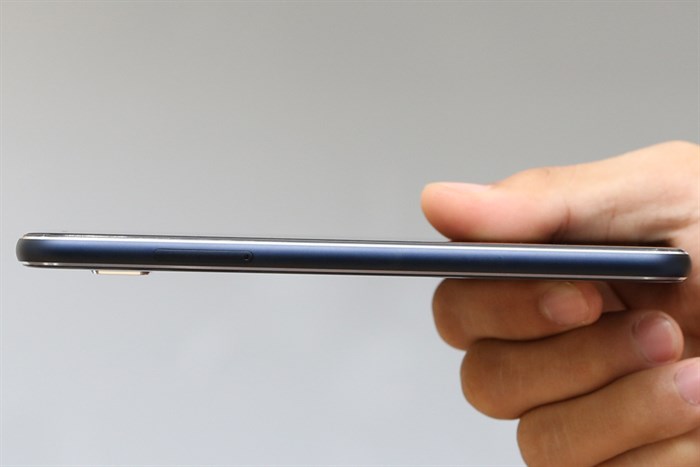 Điện thoại Asus Zenfone 3 ZE520KL Màu Đen