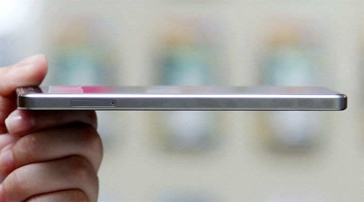 Điện thoại Mobell Nova F7