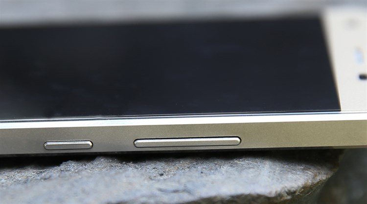 Điện thoại Mobell Nova F7