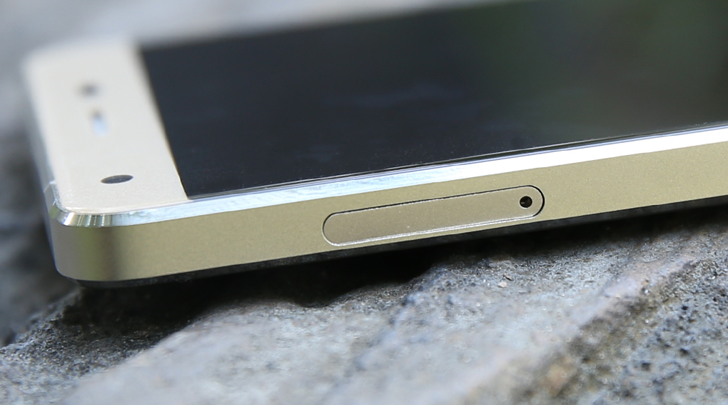 Điện thoại Mobell Nova F7