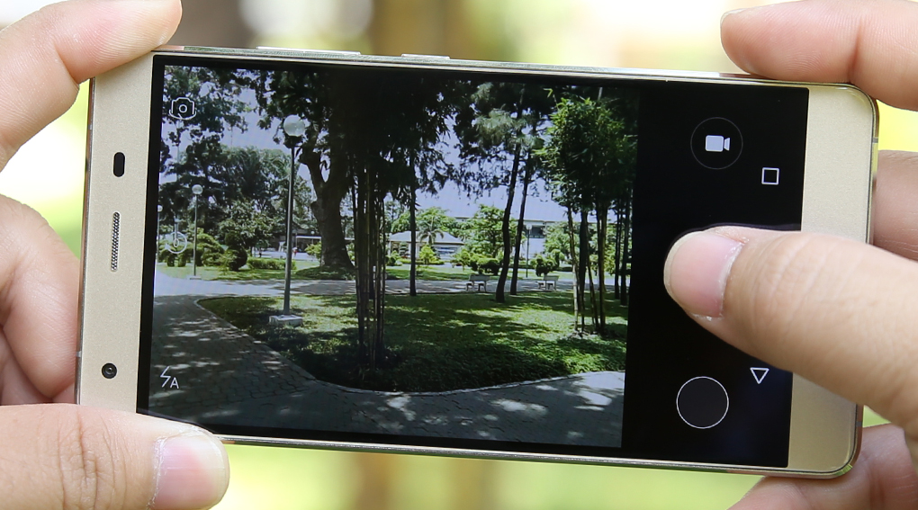 Điện thoại Mobell Nova F7