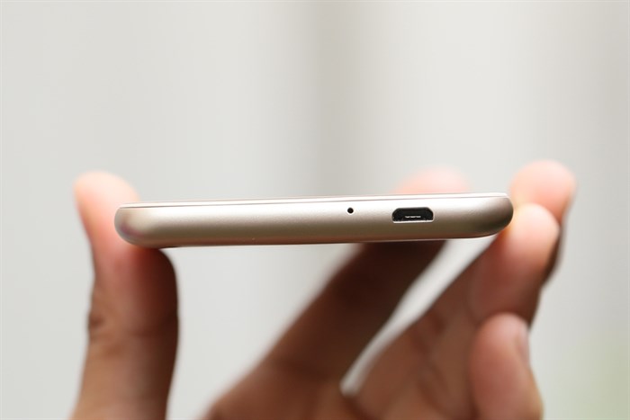 Điện thoại Asus Zenfone 3 Max Màu Vàng