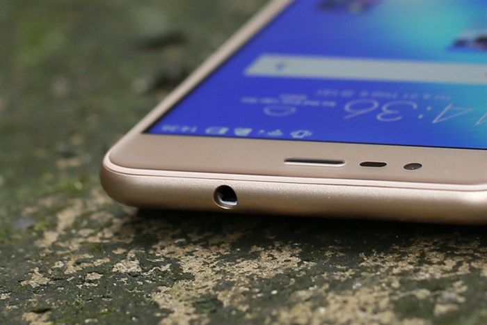 Điện thoại Asus Zenfone 3 Max Màu Vàng