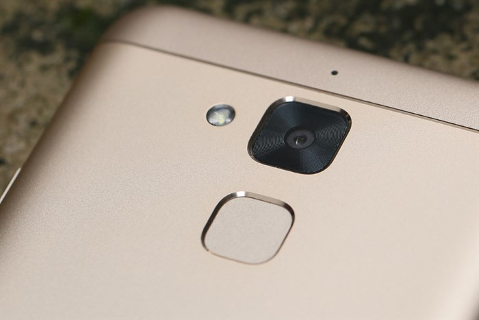 Điện thoại Asus Zenfone 3 Max Màu Vàng