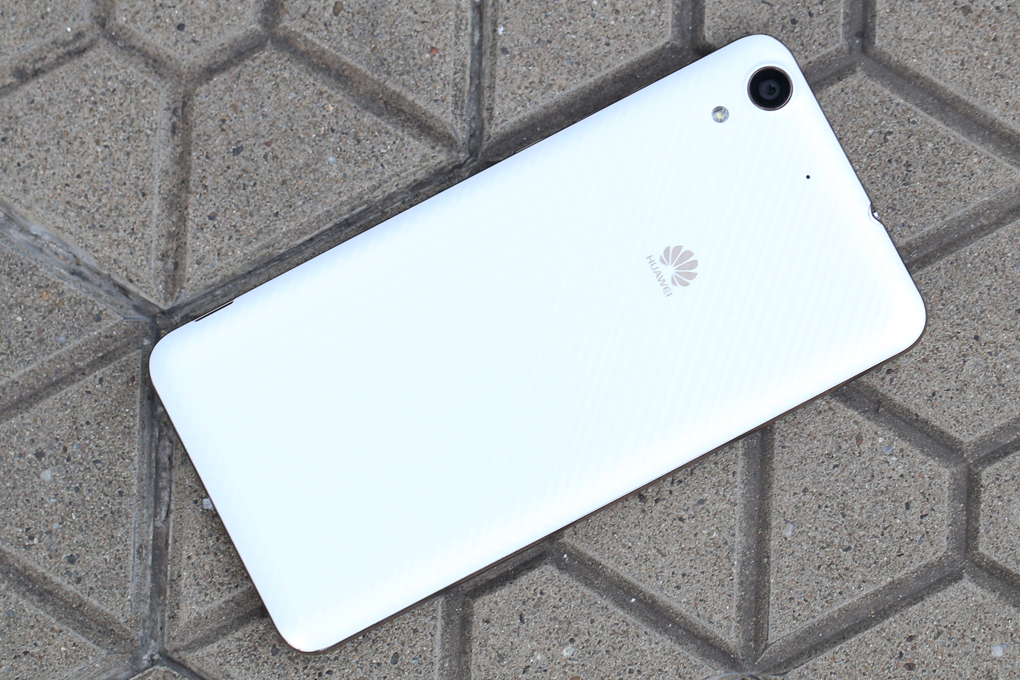 Điện thoại Huawei Y6 II