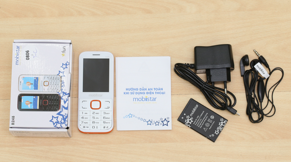 Bộ sản phẩm gồm: Hộp, Pin, Sạc, Tai nghe, Sách hướng dẫn, Cáp