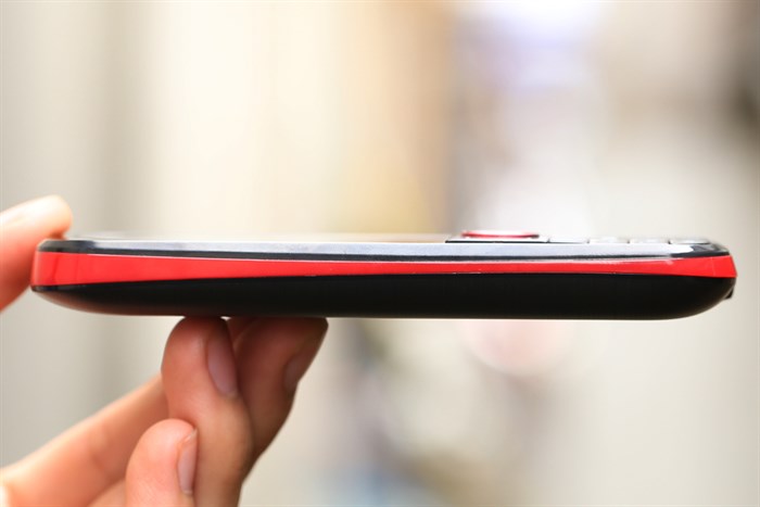 Điện thoại Mobiistar B248 Màu Đen - Đỏ