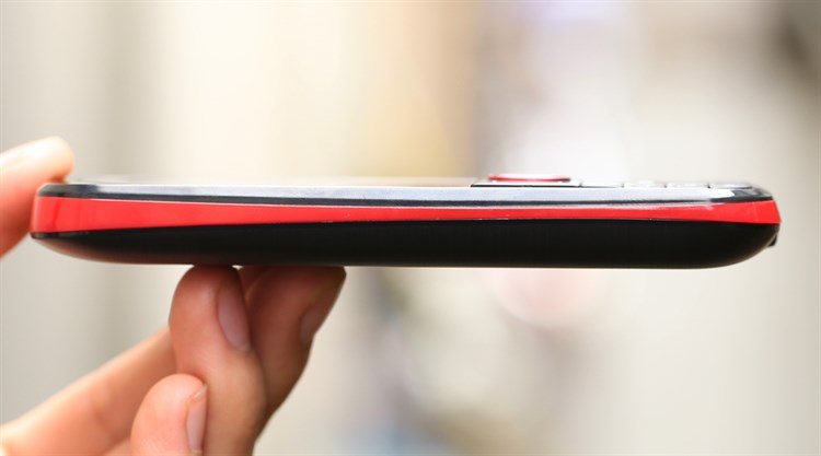 Điện thoại Mobiistar B248 Màu Đen - Đỏ