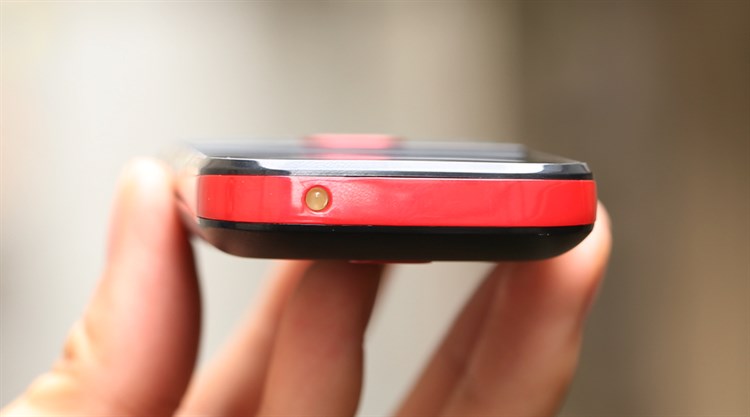 Điện thoại Mobiistar B248 Màu Đen - Đỏ