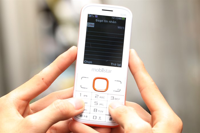 Điện thoại Mobiistar B248 Màu Trắng - Cam
