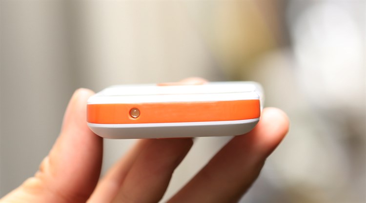 Điện thoại Mobiistar B248 Màu Trắng - Cam