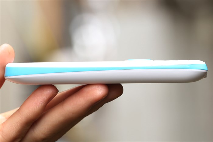 Điện thoại Mobiistar B248 Màu Trắng - Xanh