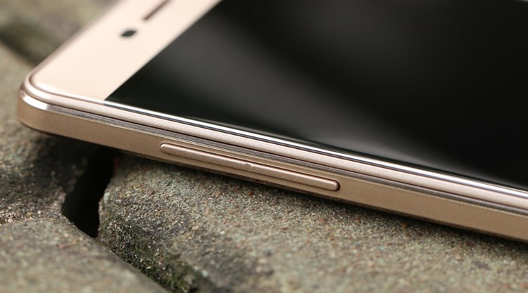 Điện thoại Coolpad Sky 3