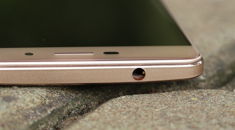 Điện thoại Coolpad Sky 3