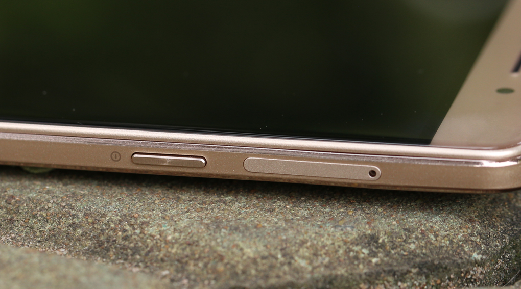 Điện thoại Coolpad Sky 3