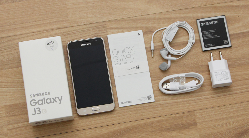 Bộ sản phẩm gồm: Hộp, Pin, Tai nghe, Sách hướng dẫn, Cáp