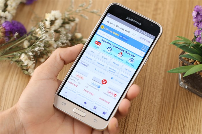 Điện thoại Samsung Galaxy J3 LTE Màu Vàng đồng