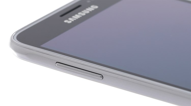 Điện thoại Samsung Galaxy J3 LTE Màu Trắng