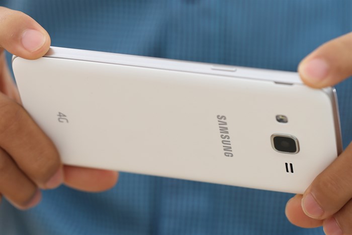 Điện thoại Samsung Galaxy J3 LTE Màu Trắng