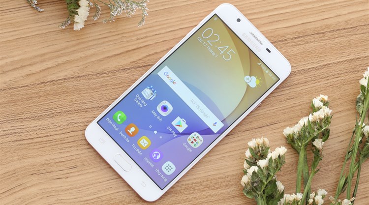 Điện thoại Samsung Galaxy J7 Prime