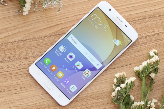 Điện thoại Samsung Galaxy J7 Prime