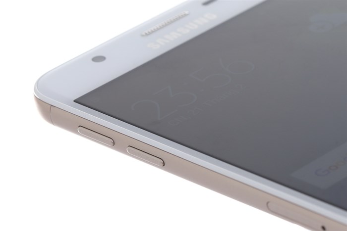 Điện thoại Samsung Galaxy J7 Prime