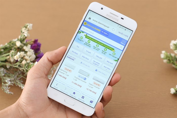 Điện thoại Samsung Galaxy J7 Prime