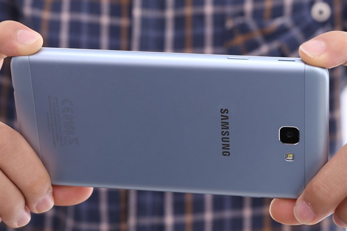 Điện thoại Samsung Galaxy J7 Prime